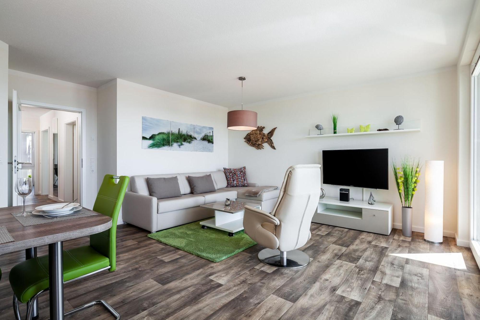 Mit Meerblick Und Balkon, Gratis Nutzung Vom Ahoi Erlebnisbad Und Sauna In Sellin - Meeresblick Fewo 70 Apartment Goehren  Luaran gambar